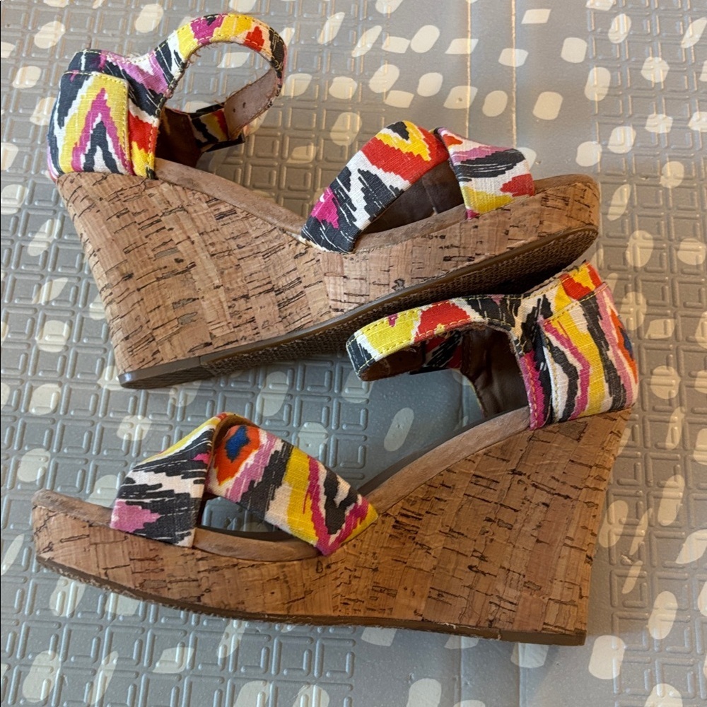 Colorful Toms Wedges - Picture 6 of 8